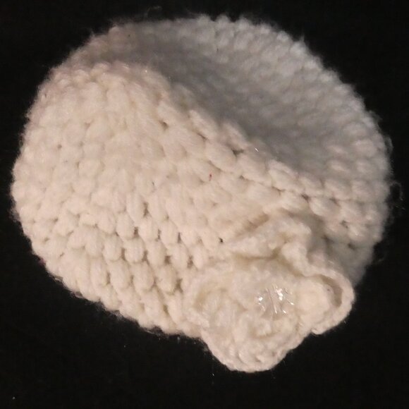White Knit Baby Girl Hat With Flower | One Size - Picture 1 of 7